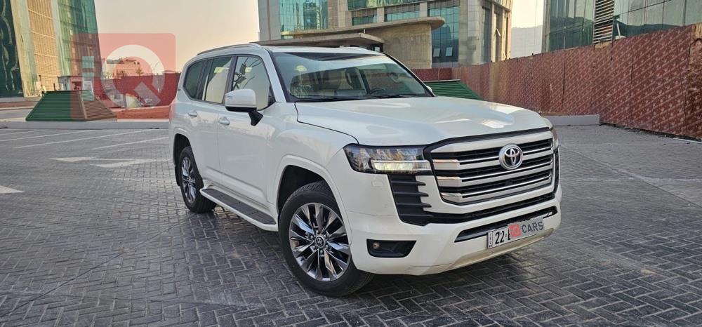 تۆیۆتا لاند کروزەر